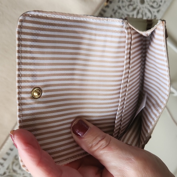 NWOT Nanette Lepore Floral Vegan Leather Purse - Picture 6 of 13